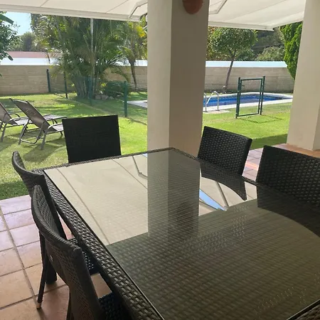 A In The Center Next To The Sea Marbella