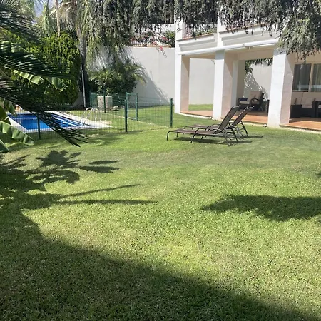 A In The Center Next To The Sea Villa *